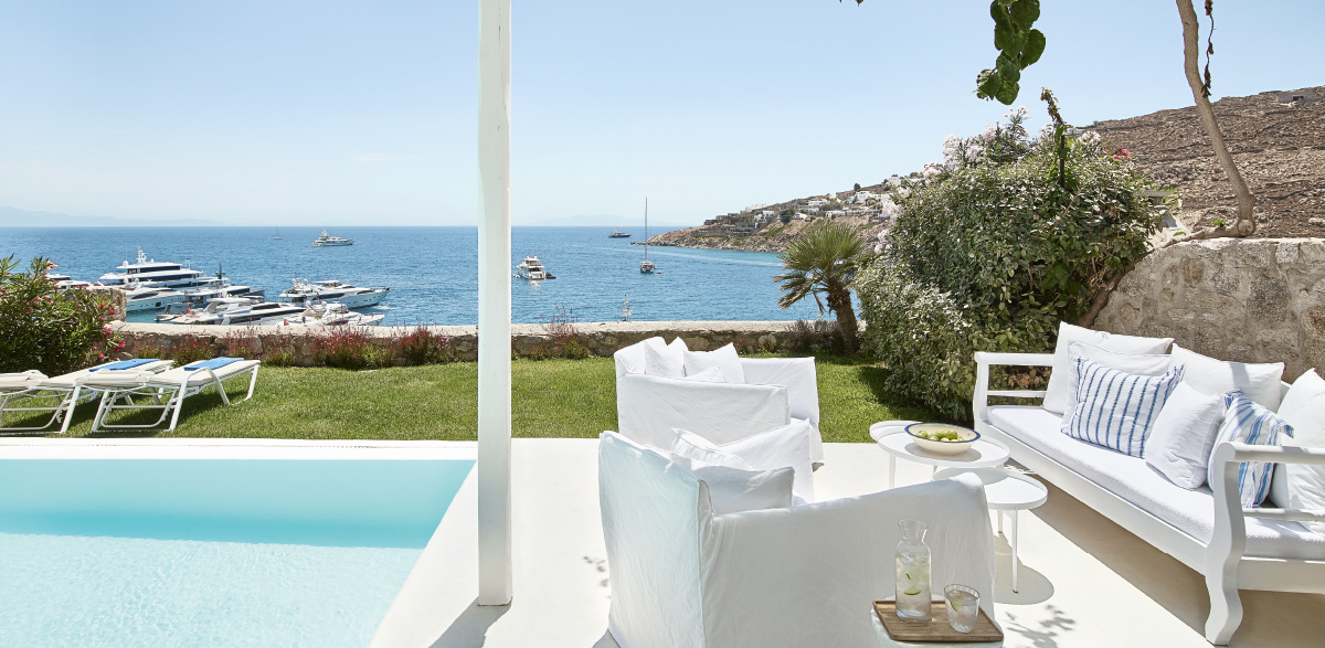 02-shaded-terrace-garden-cobalt-blu-villa-mykonos-blu